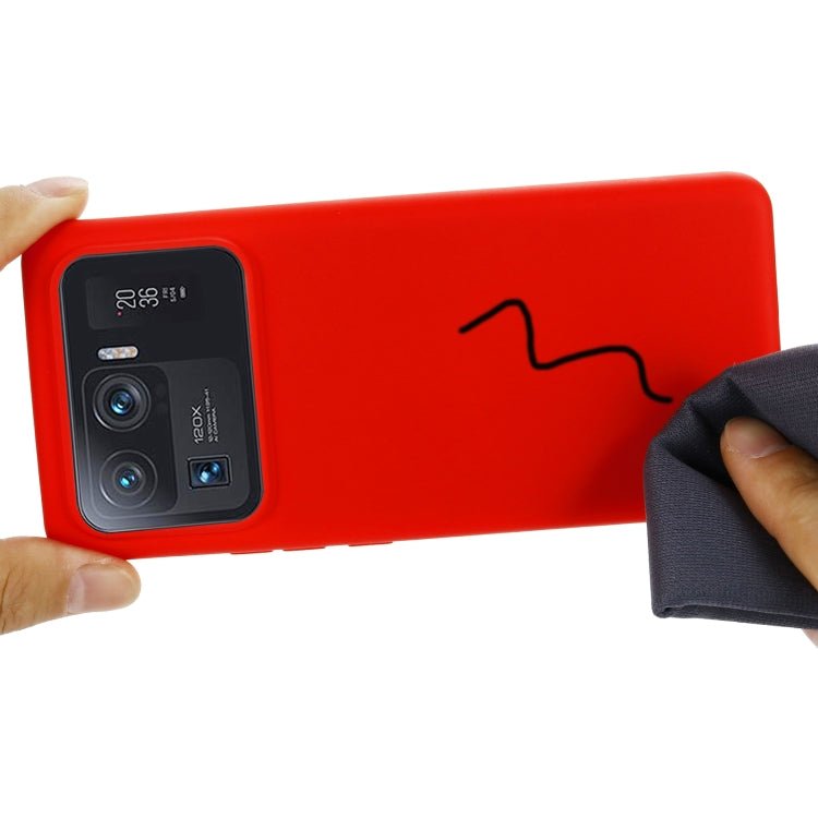 For Xiaomi Mi 11 Ultra Solid Color Liquid Silicone Dropproof Full Coverage Protective Case(Red)