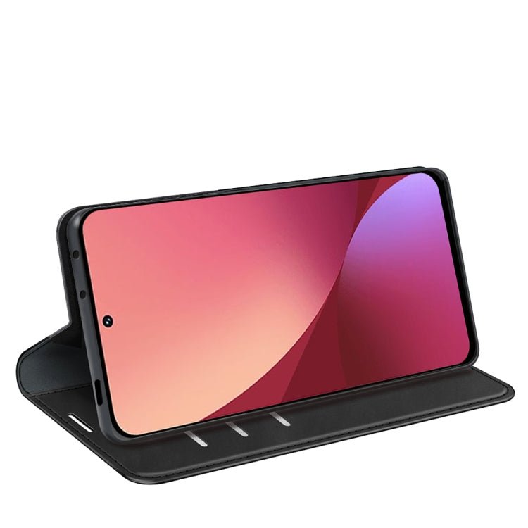 For Xiaomi 12 Pro Retro-skin Magnetic Suction Leather Phone Case(Black)